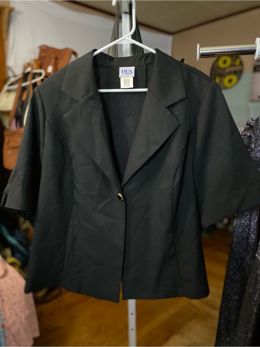 BFA Black Short-Sleeve Single-Button Blazer